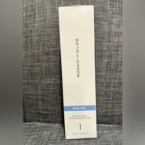 Rodan + Fields Redefine Daily Clay Cleanser • Step 1 • 125mL/4.2oz;  New in Box